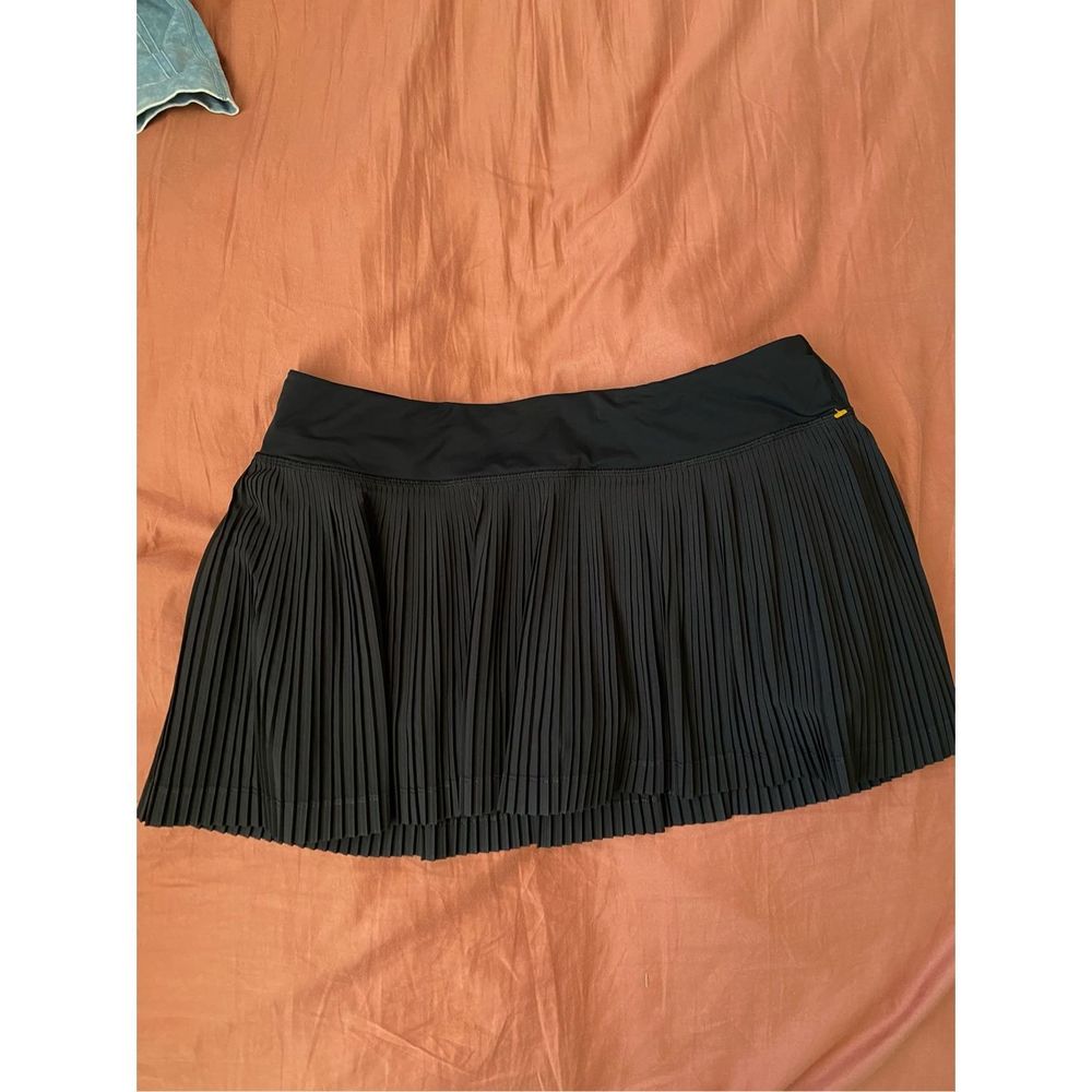 lululemon pleat to street skirt size 10